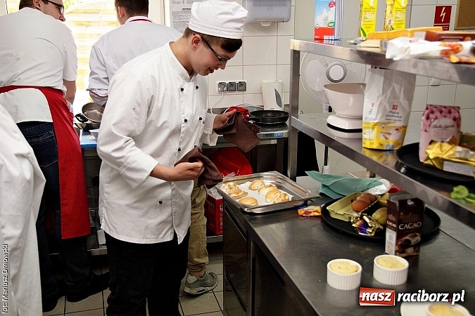 Zdjęcie w galerii na portalu naszraciborz.pl: Wiosna na talerzu w Hotelu Racibor wiadomości z regionu