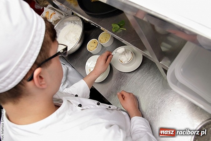 Zdjęcie w galerii na portalu naszraciborz.pl: Wiosna na talerzu w Hotelu Racibor wiadomości z regionu