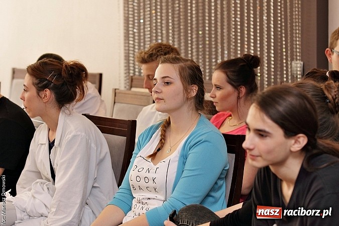 Zdjęcie w galerii na portalu naszraciborz.pl: Wiosna na talerzu w Hotelu Racibor wiadomości z regionu