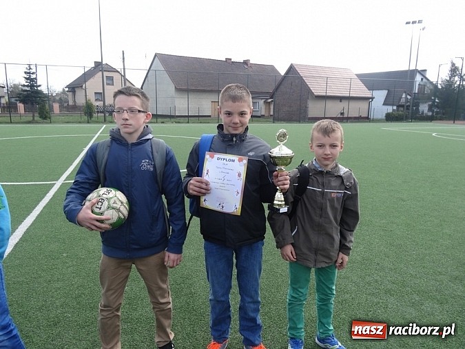 Zdjęcie w galerii na portalu naszraciborz.pl: SP Borucin najlepsza w powiecie. Nędza druga wiadomości z regionu