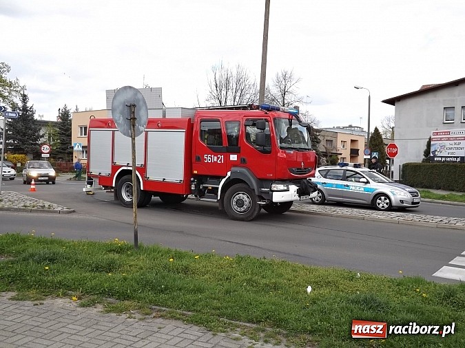 Zdjęcie w galerii na portalu naszraciborz.pl: Kolejna stłuczka na skrzyżowaniu Katowickiej z Ocicką! wiadomości z regionu