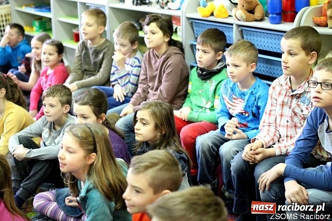 Zdjęcie w galerii na portalu naszraciborz.pl: Uczniowie ZSOMS obchodzili Dzień Ziemi wiadomości z regionu