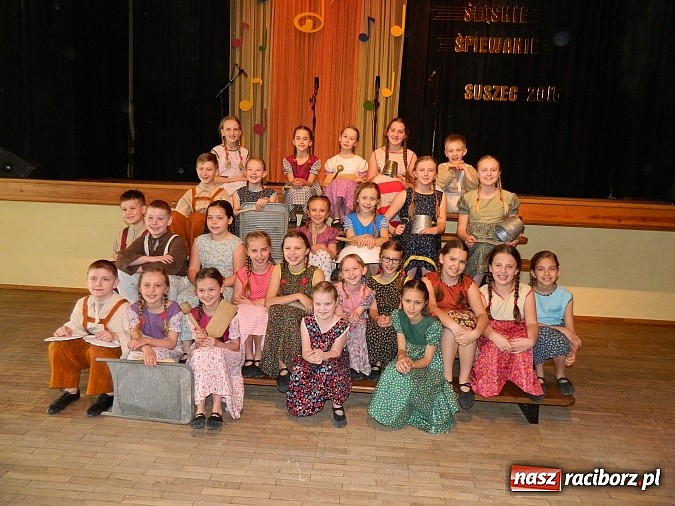 Zdjęcie w galerii na portalu naszraciborz.pl: Źr&oacute;dło zakwalifikowane do finału XXII Regionalnego Przeglądu Śląskie Śpiewanie wiadomości z regionu