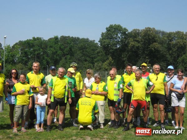 Zdjęcie w galerii na portalu naszraciborz.pl: Zwiedzili Polskę na rowerze wiadomości z regionu