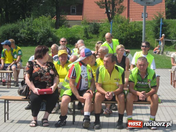 Zdjęcie w galerii na portalu naszraciborz.pl: Zwiedzili Polskę na rowerze wiadomości z regionu