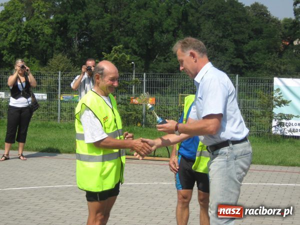 Zdjęcie w galerii na portalu naszraciborz.pl: Zwiedzili Polskę na rowerze wiadomości z regionu