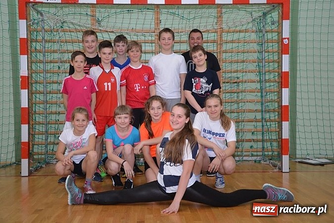 Zdjęcie w galerii na portalu naszraciborz.pl: Uczniowie podstawówek zagrali w dwa ognie wiadomości z regionu