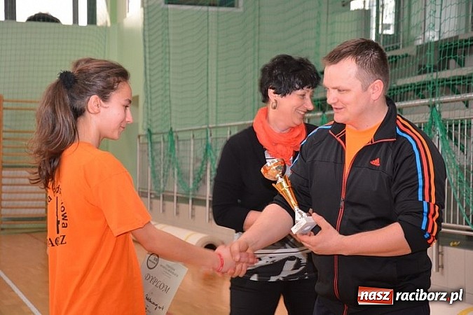 Zdjęcie w galerii na portalu naszraciborz.pl: Uczniowie podstawówek zagrali w dwa ognie wiadomości z regionu