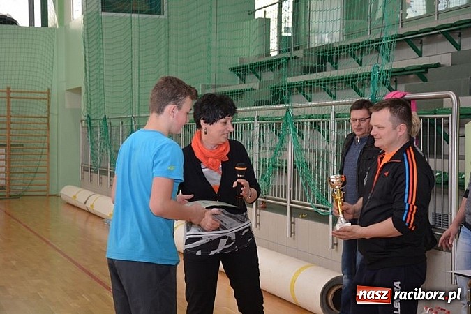 Zdjęcie w galerii na portalu naszraciborz.pl: Uczniowie podstawówek zagrali w dwa ognie wiadomości z regionu