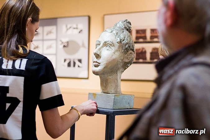 Zdjęcie w galerii na portalu naszraciborz.pl: Rzeźba i grafika projektowa w RCK wiadomości z regionu