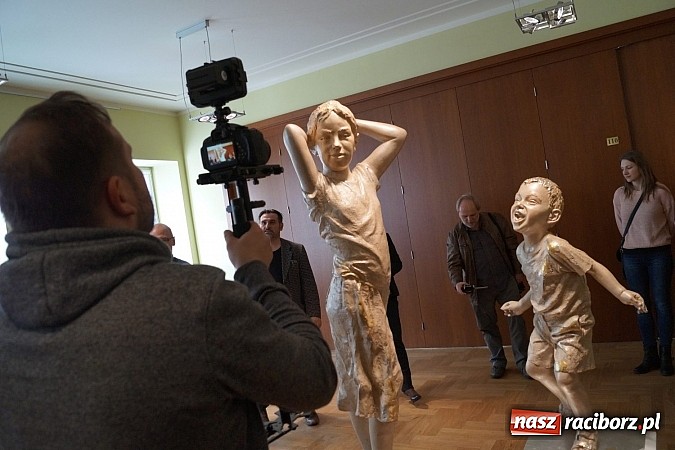 Zdjęcie w galerii na portalu naszraciborz.pl: Rzeźba i grafika projektowa w RCK wiadomości z regionu