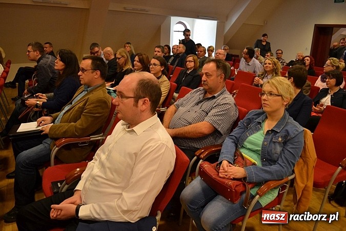 Zdjęcie w galerii na portalu naszraciborz.pl: Możliwości uzyskania dofinansowania z RPO WŚL na lata 2014-2020 – spotkanie informacyjne na zamku wiadomości z regionu