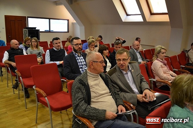 Zdjęcie w galerii na portalu naszraciborz.pl: Możliwości uzyskania dofinansowania z RPO WŚL na lata 2014-2020 – spotkanie informacyjne na zamku wiadomości z regionu