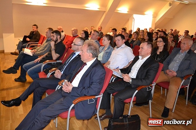 Zdjęcie w galerii na portalu naszraciborz.pl: Możliwości uzyskania dofinansowania z RPO WŚL na lata 2014-2020 – spotkanie informacyjne na zamku wiadomości z regionu