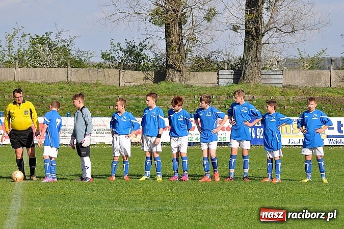 Zdjęcie w galerii na portalu naszraciborz.pl: Młodziki: Trzy punkty zostały w Raciborzu wiadomości z regionu