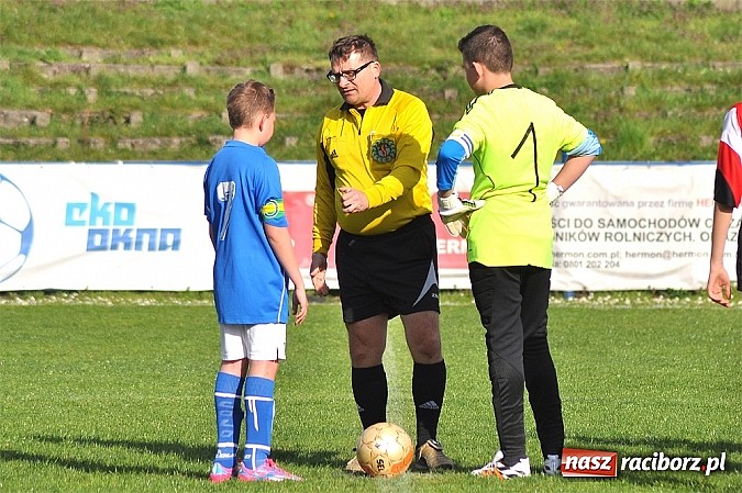 Zdjęcie w galerii na portalu naszraciborz.pl: Młodziki: Trzy punkty zostały w Raciborzu wiadomości z regionu