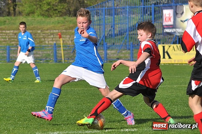 Zdjęcie w galerii na portalu naszraciborz.pl: Młodziki: Trzy punkty zostały w Raciborzu wiadomości z regionu