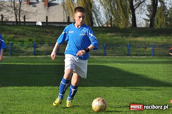 Zdjęcie w galerii na portalu naszraciborz.pl: Młodziki: Trzy punkty zostały w Raciborzu wiadomości z regionu