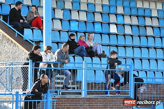 Zdjęcie w galerii na portalu naszraciborz.pl: Młodziki: Trzy punkty zostały w Raciborzu wiadomości z regionu