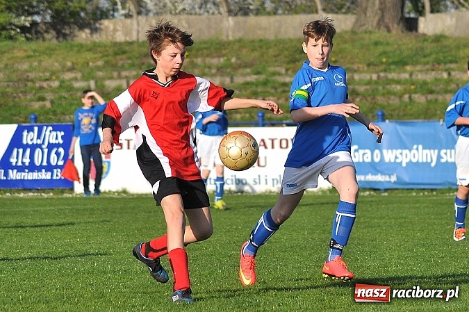 Zdjęcie w galerii na portalu naszraciborz.pl: Młodziki: Trzy punkty zostały w Raciborzu wiadomości z regionu