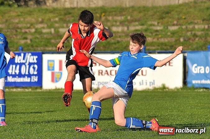 Zdjęcie w galerii na portalu naszraciborz.pl: Młodziki: Trzy punkty zostały w Raciborzu wiadomości z regionu