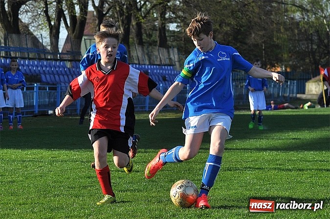 Zdjęcie w galerii na portalu naszraciborz.pl: Młodziki: Trzy punkty zostały w Raciborzu wiadomości z regionu