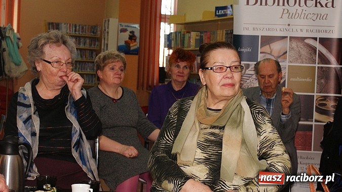Zdjęcie w galerii na portalu naszraciborz.pl: Spotkanie z seniorami w raciborskiej bibliotece  wiadomości z regionu
