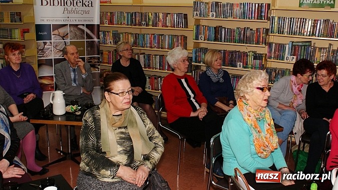 Zdjęcie w galerii na portalu naszraciborz.pl: Spotkanie z seniorami w raciborskiej bibliotece  wiadomości z regionu