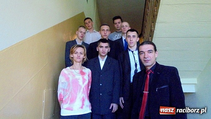 Zdjęcie w galerii na portalu naszraciborz.pl: Pierwszy dzień egzaminów w Gimnazjum nr 5 wiadomości z regionu