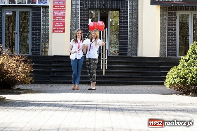 Zdjęcie w galerii na portalu naszraciborz.pl: 22 osoby odpowiedziały na apel studentów i dołączyły do bazy potencjalnych Dawców szpiku kostnego fundacji DKMS Polska! wiadomości z regionu
