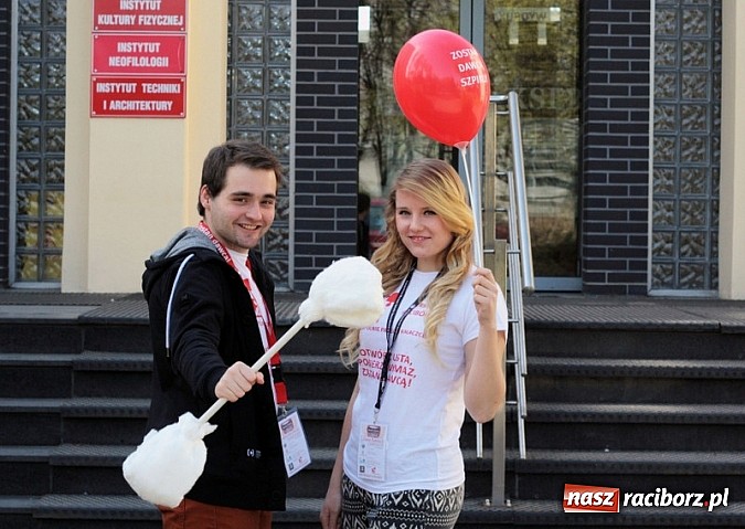 Zdjęcie w galerii na portalu naszraciborz.pl: 22 osoby odpowiedziały na apel studentów i dołączyły do bazy potencjalnych Dawców szpiku kostnego fundacji DKMS Polska! wiadomości z regionu