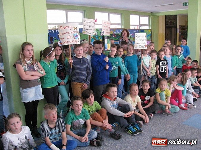 Zdjęcie w galerii na portalu naszraciborz.pl: Dzień Ziemi w Szkole Podstawowej nr 15  wiadomości z regionu