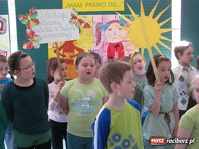 Zdjęcie w galerii na portalu naszraciborz.pl: Dzień Ziemi w Szkole Podstawowej nr 15  wiadomości z regionu
