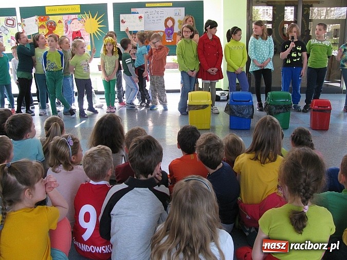 Zdjęcie w galerii na portalu naszraciborz.pl: Dzień Ziemi w Szkole Podstawowej nr 15  wiadomości z regionu