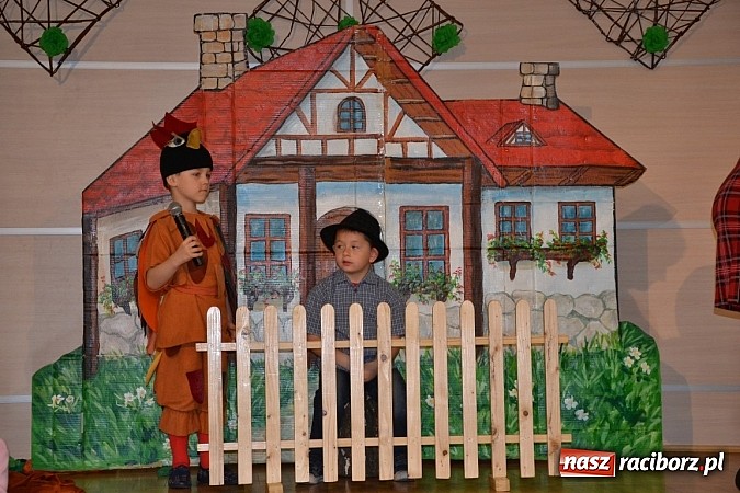 Zdjęcie w galerii na portalu naszraciborz.pl: XXIII Międzynarodowy Przegląd Teatrzyków Przedszkolnych w Tworkowie - FOTOREPORTAŻ wiadomości z regionu