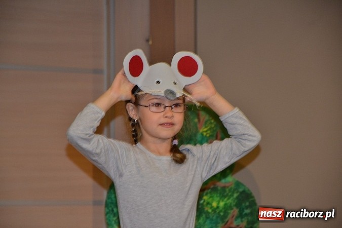 Zdjęcie w galerii na portalu naszraciborz.pl: XXIII Międzynarodowy Przegląd Teatrzyków Przedszkolnych w Tworkowie - FOTOREPORTAŻ wiadomości z regionu