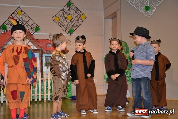 Zdjęcie w galerii na portalu naszraciborz.pl: XXIII Międzynarodowy Przegląd Teatrzyków Przedszkolnych w Tworkowie - FOTOREPORTAŻ wiadomości z regionu