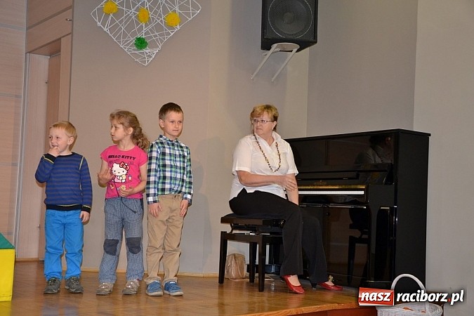 Zdjęcie w galerii na portalu naszraciborz.pl: XXIII Międzynarodowy Przegląd Teatrzyków Przedszkolnych w Tworkowie - FOTOREPORTAŻ wiadomości z regionu