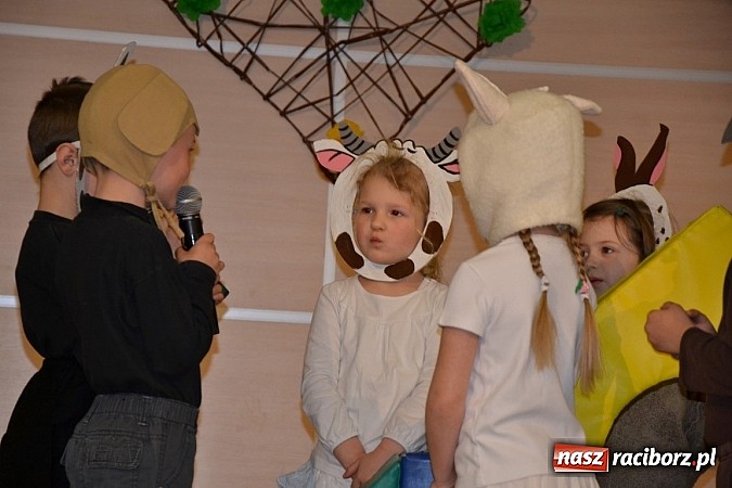 Zdjęcie w galerii na portalu naszraciborz.pl: XXIII Międzynarodowy Przegląd Teatrzyków Przedszkolnych w Tworkowie - FOTOREPORTAŻ wiadomości z regionu