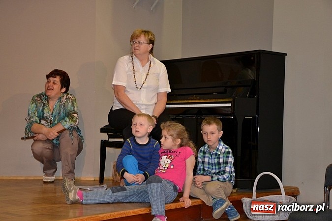 Zdjęcie w galerii na portalu naszraciborz.pl: XXIII Międzynarodowy Przegląd Teatrzyków Przedszkolnych w Tworkowie - FOTOREPORTAŻ wiadomości z regionu