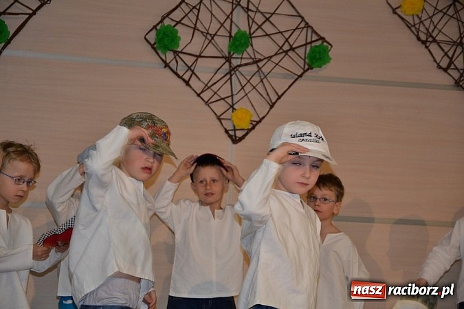 Zdjęcie w galerii na portalu naszraciborz.pl: XXIII Międzynarodowy Przegląd Teatrzyków Przedszkolnych w Tworkowie - FOTOREPORTAŻ wiadomości z regionu