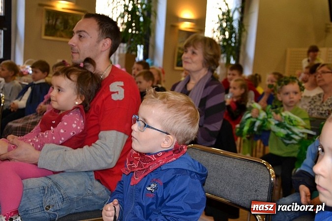 Zdjęcie w galerii na portalu naszraciborz.pl: XXIII Międzynarodowy Przegląd Teatrzyków Przedszkolnych w Tworkowie - FOTOREPORTAŻ wiadomości z regionu