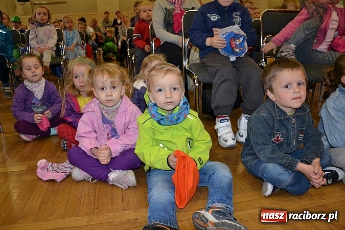 Zdjęcie w galerii na portalu naszraciborz.pl: XXIII Międzynarodowy Przegląd Teatrzyków Przedszkolnych w Tworkowie - FOTOREPORTAŻ wiadomości z regionu