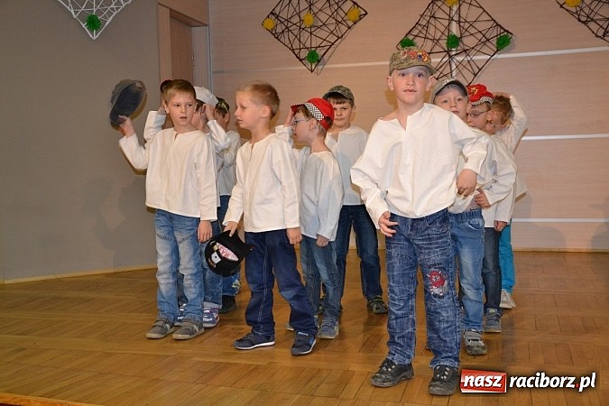 Zdjęcie w galerii na portalu naszraciborz.pl: XXIII Międzynarodowy Przegląd Teatrzyków Przedszkolnych w Tworkowie - FOTOREPORTAŻ wiadomości z regionu