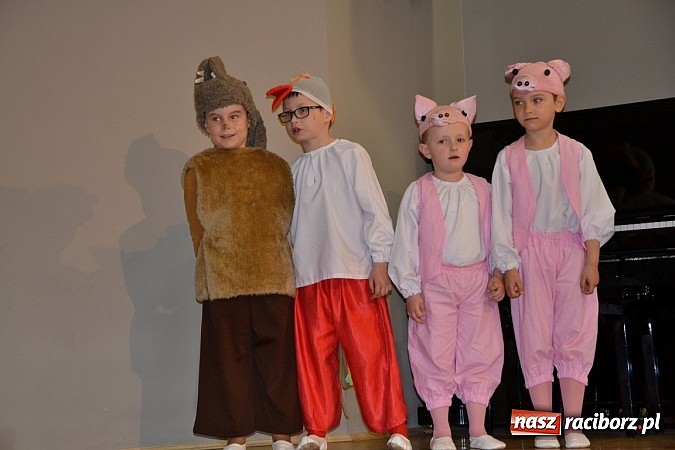 Zdjęcie w galerii na portalu naszraciborz.pl: XXIII Międzynarodowy Przegląd Teatrzyków Przedszkolnych w Tworkowie - FOTOREPORTAŻ wiadomości z regionu