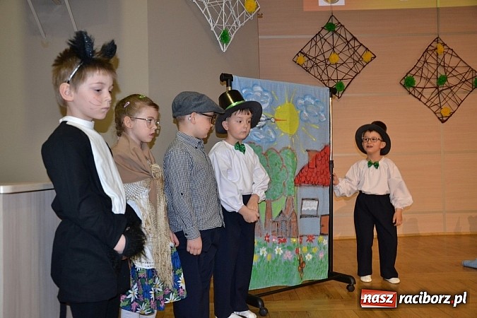 Zdjęcie w galerii na portalu naszraciborz.pl: XXIII Międzynarodowy Przegląd Teatrzyków Przedszkolnych w Tworkowie - FOTOREPORTAŻ wiadomości z regionu