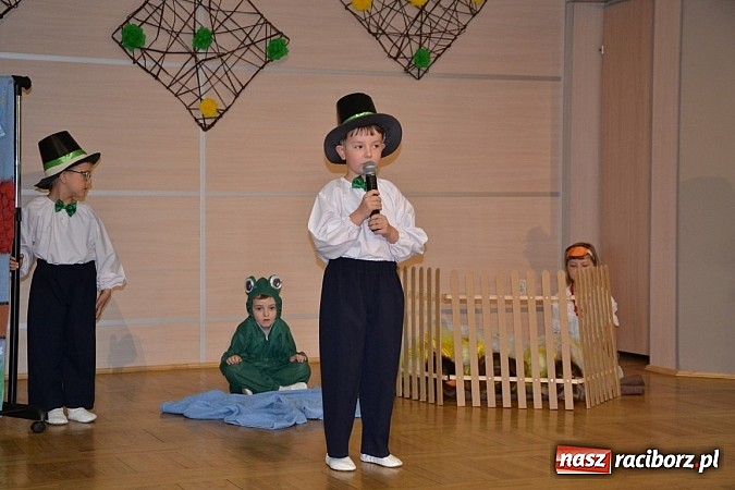 Zdjęcie w galerii na portalu naszraciborz.pl: XXIII Międzynarodowy Przegląd Teatrzyków Przedszkolnych w Tworkowie - FOTOREPORTAŻ wiadomości z regionu