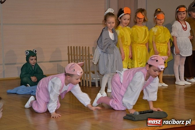 Zdjęcie w galerii na portalu naszraciborz.pl: XXIII Międzynarodowy Przegląd Teatrzyków Przedszkolnych w Tworkowie - FOTOREPORTAŻ wiadomości z regionu