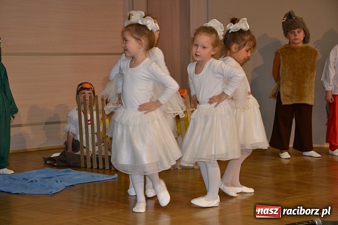 Zdjęcie w galerii na portalu naszraciborz.pl: XXIII Międzynarodowy Przegląd Teatrzyków Przedszkolnych w Tworkowie - FOTOREPORTAŻ wiadomości z regionu