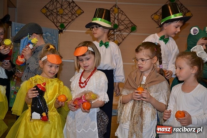 Zdjęcie w galerii na portalu naszraciborz.pl: XXIII Międzynarodowy Przegląd Teatrzyków Przedszkolnych w Tworkowie - FOTOREPORTAŻ wiadomości z regionu